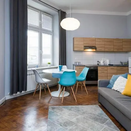 Апартаменты Perfect Place To In City Center 40m2 W4 *