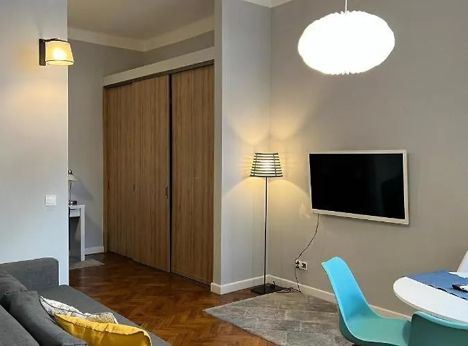 Perfect Place To In City Center 40m2 W4 Lägenhet *