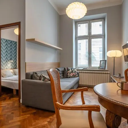 Wroblewskiego No 2 Appartement